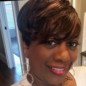 Meet your Posher, Paulette